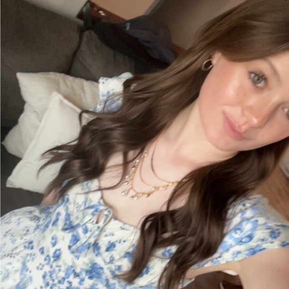 Meet your Posher, Isabelle - Picture 1 of 1